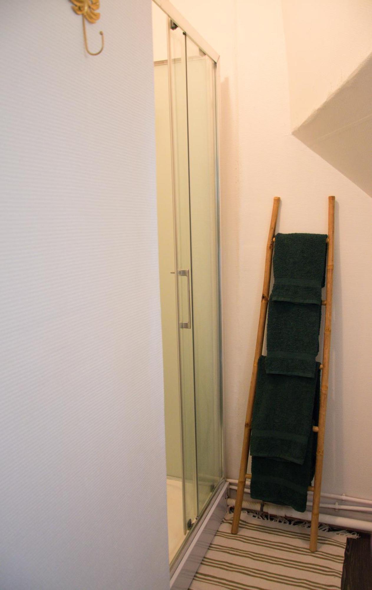 Double Room Private Bathroom